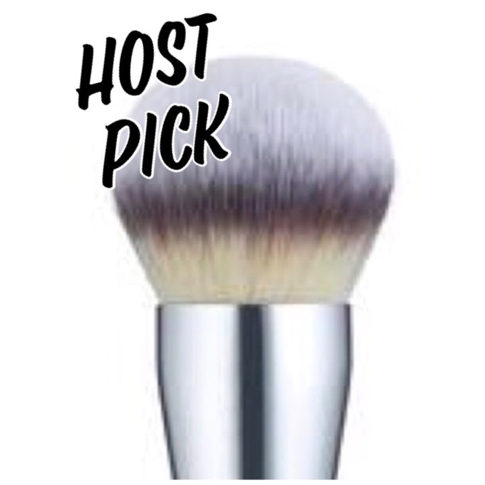 it Cosmetics Luxe Complexion Foundation Brush